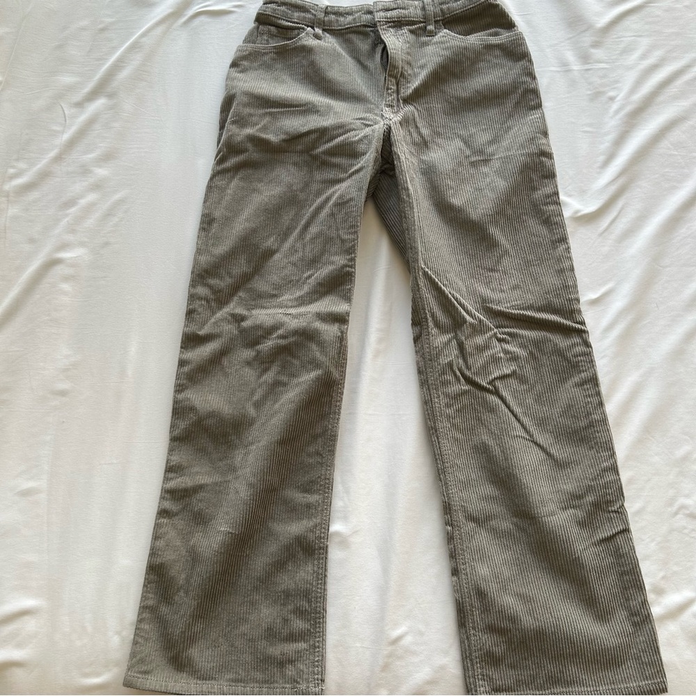 Hollister High Rise Dad Pants, green corduroy, w26, regular length.